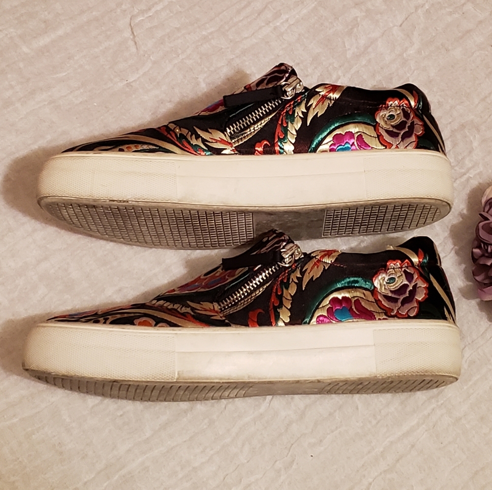 Steve Madden Geary Embroidered Sneakers sz 8 - Picture 13 of 14